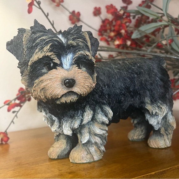 Danbury Mint Biscuit Yorkshire Terrier Collectible Figurine - Picture 8 of 8